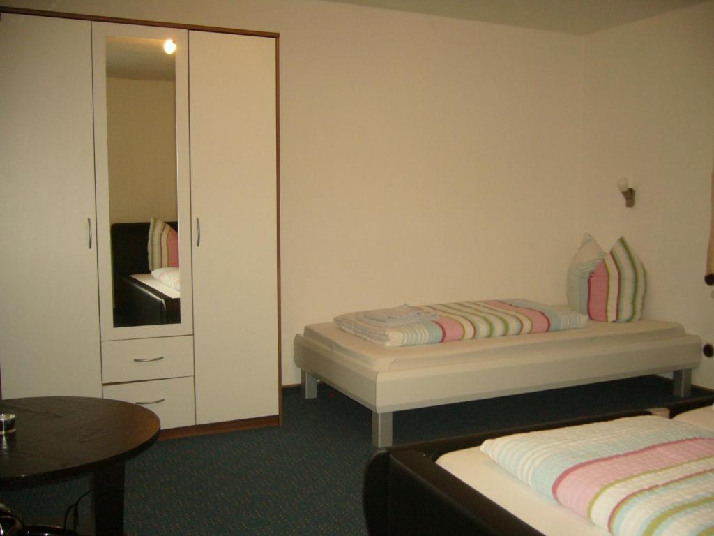 Hoefener Wirtshaus Monschau Kamer foto